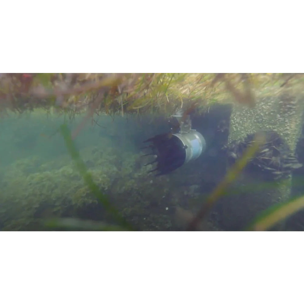 Your Pond Pros | Kasco AquatiClear in operation under water