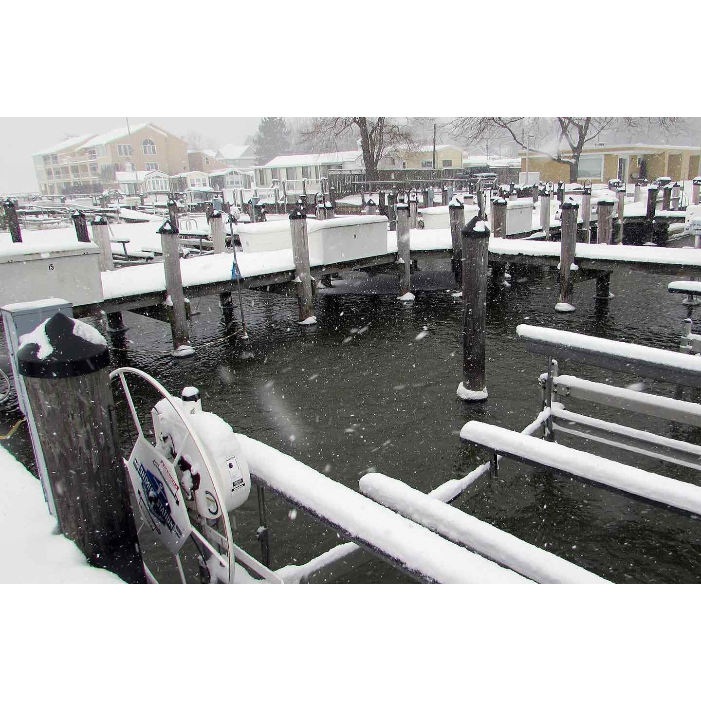 Scott Aerator Slinger De-icer - Protects Docks, Boats & Marinas