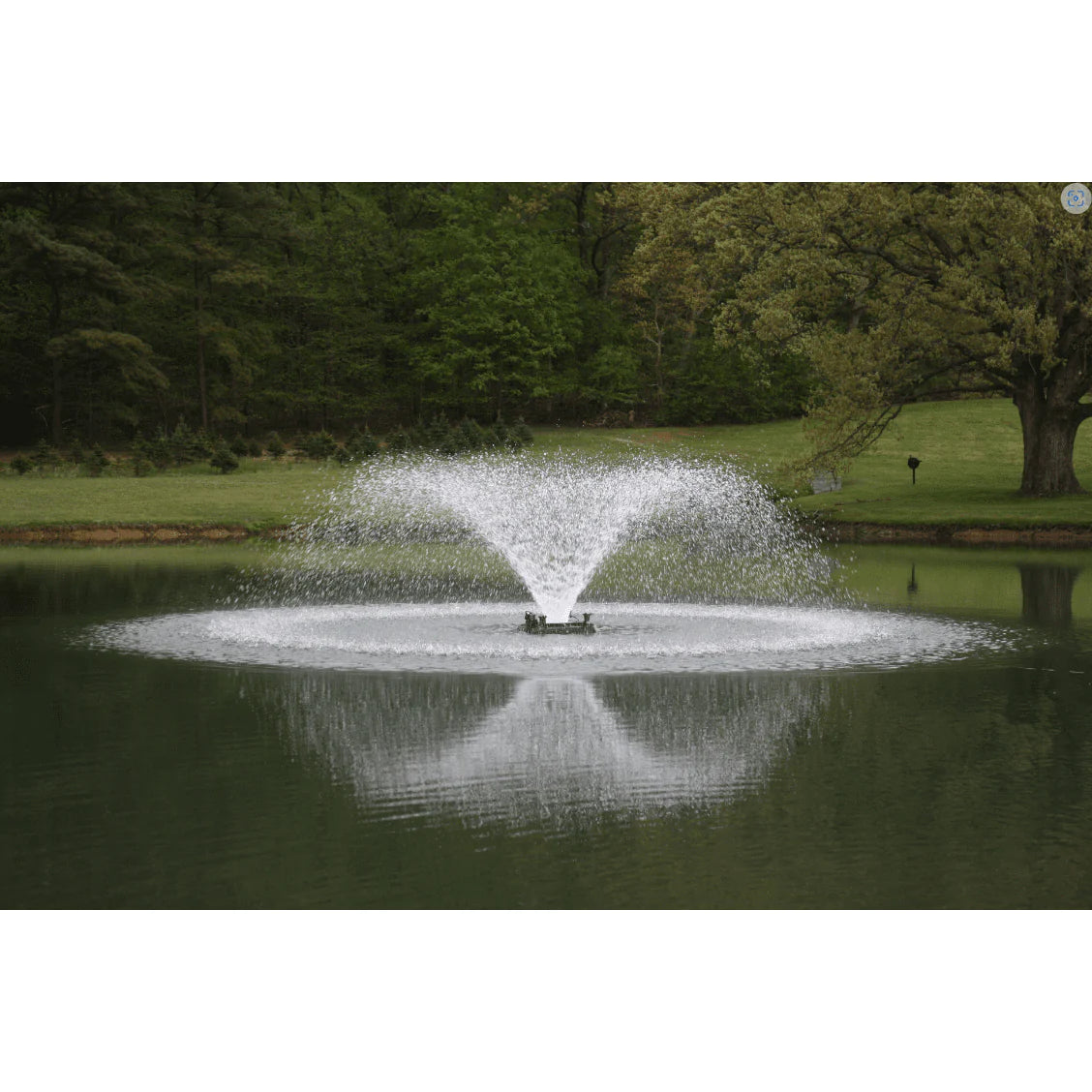 Your Pond Pros | F500F 1 HP Bearon Aquatics Power House Pond Aerating Fountain in use in pond